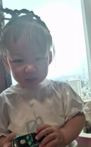 被关电梯啦