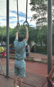 小钟臂力惊人