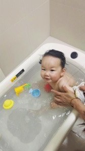 毛仔洗澡